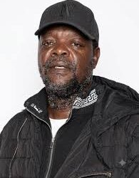 NGESIKHATHI izwe lisazilile ngokudlula emhlabeni komlingisi wethelevishini, uSeputla Sebogodi (63), umndeni ubanga isidumbu sakhe.