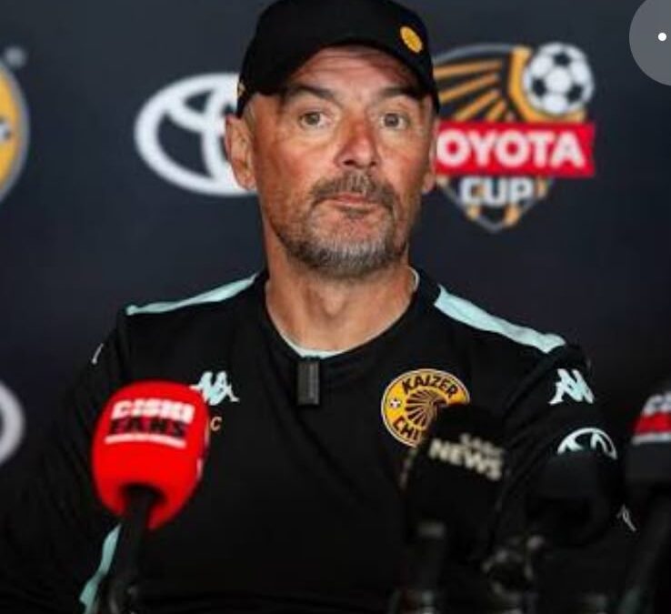Ukhala ngobuthuntu phambi kwamapali umqeqeshi weChiefs