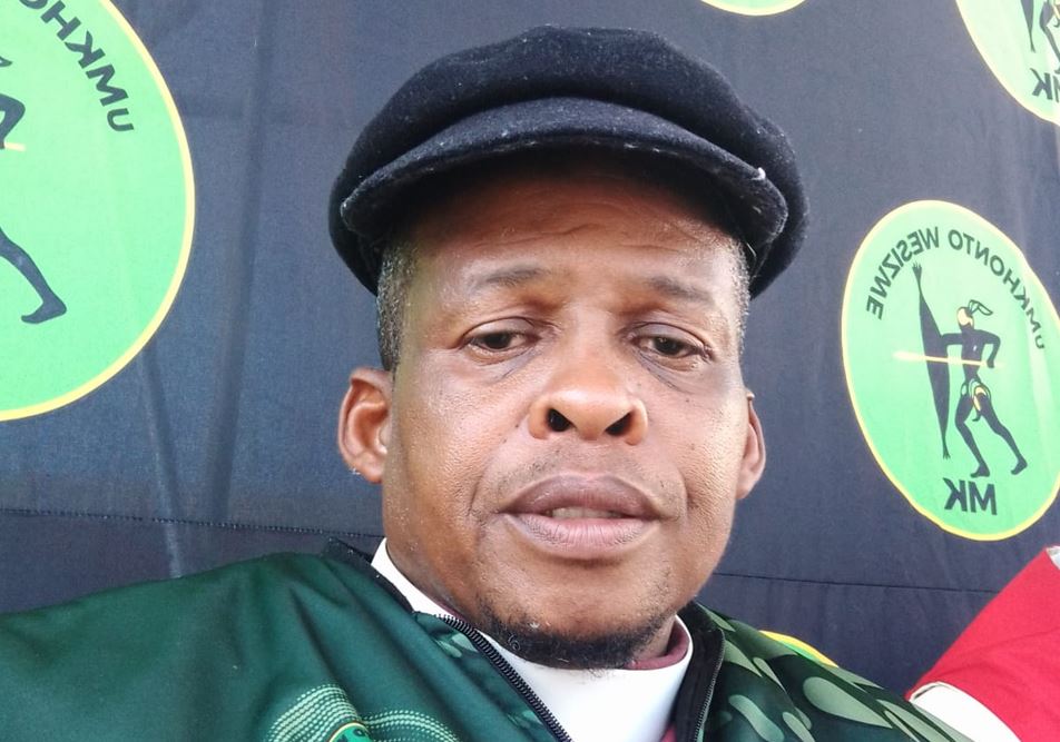 Umbhishobhi ukhala ngokunganakwa yiqembu lakhe iMK Party