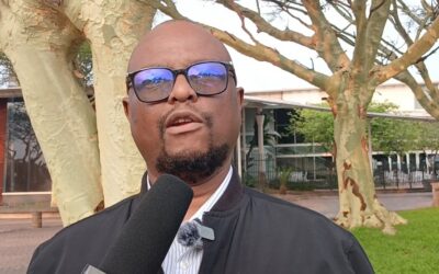 ITheku namaqhinga amasha ngenkinga yamanzi