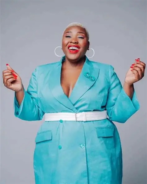 Ubuyela ekhaya ngomcimbi wamahlaya uCeleste Ntuli